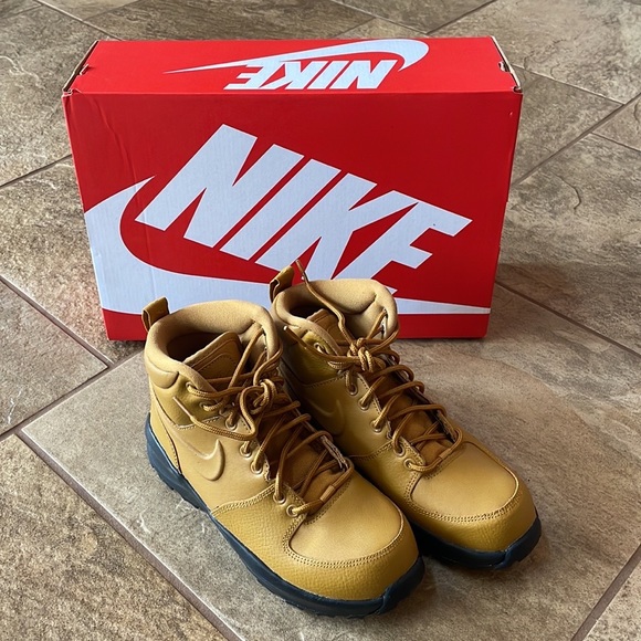 + NIKE + Manoa LTR Boot - Picture 6 of 10
